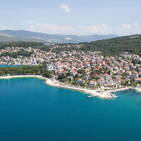 With A Swimming Pool Okrug Gornji, Ciovo - 22587 * Trogir
