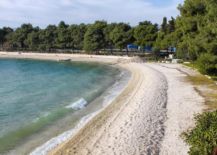 Family-friendly With Swimming Pool Okrug Gornji - Ciovo - 22587 Apartment *
