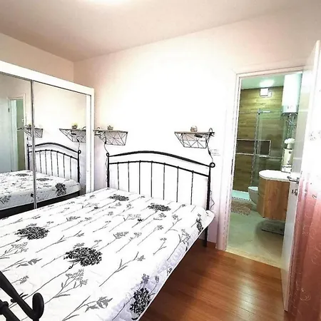 Family-friendly With Swimming Pool Okrug Gornji, Ciovo - 22587 * Trogir