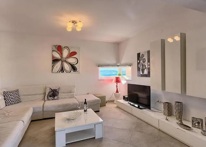 Family-friendly With Swimming Pool Okrug Gornji - Ciovo - 22587 Trogir